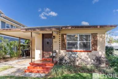 Main picture of 733 Delaney Park Dr