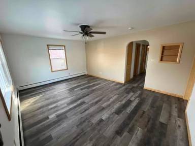 Main picture of 618 N 8th St