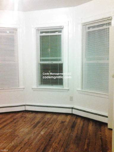 Main picture of 97 Calumet St