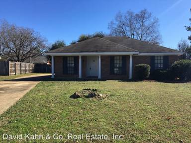 Main picture of 7410 S Brampton Ct