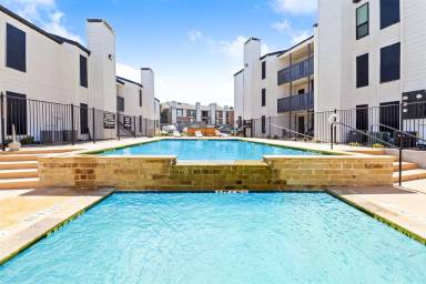 Main picture of Tides at Royal Lane South