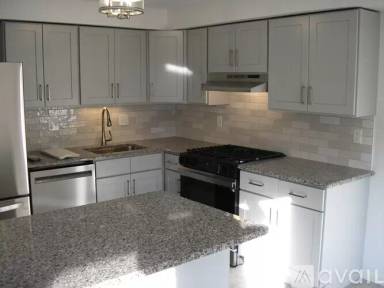 Main picture of 270 Stonebridge Dr