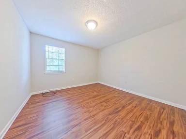 Main picture of 850 Brookfield Pkwy