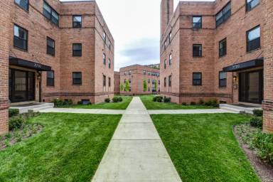 Main picture of 825 Juniper St NW