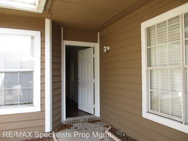 Main picture of 11875 Ashbrook Cir N
