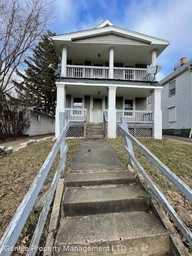 Main picture of 7201 Clement Ave