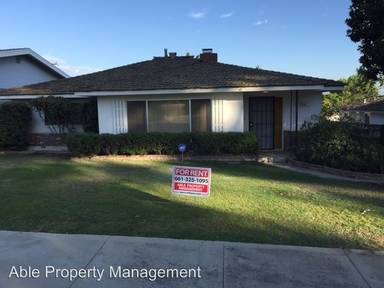 Main picture of 2845 N Baker St