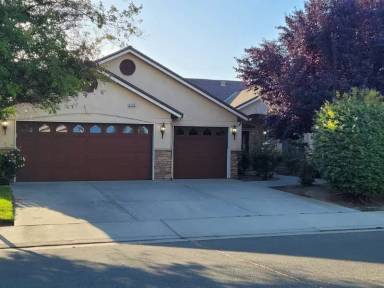 Main picture of 2750 25th Ave