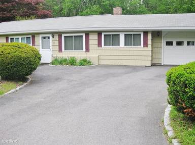 Main picture of 31 Wampum Rd