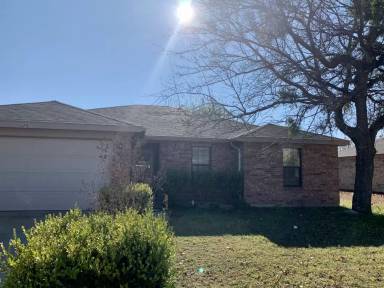 Main picture of 1207 Travis Cir
