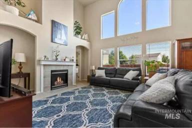 Main picture of 901 Shire St