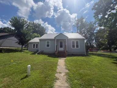 Main picture of 406 N Armstrong St