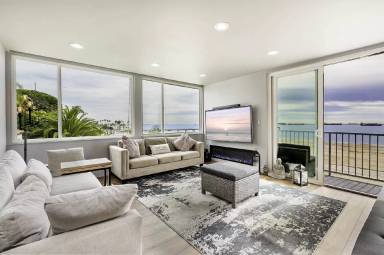 Main picture of 16 South 36th Place - A