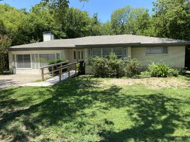 Main picture of 3110 Heather Ln