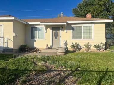Main picture of 915 Melrose Dr
