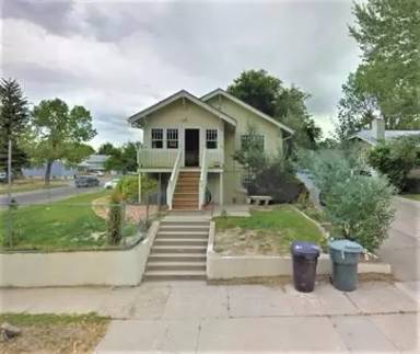Main picture of 1305 S Oak St