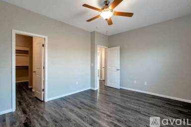 Main picture of 1327 N Azena St