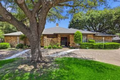 Main picture of 4856 Starcrest Ct