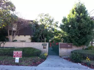 Main picture of 3680 Howard Ave