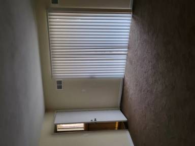 Main picture of 9824 E 61st St