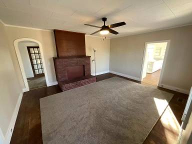 Main picture of 2351 Fillmore Dr