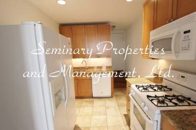 Main picture of 5826 N Ridge Ave
