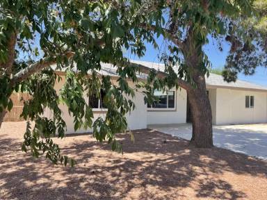 Main picture of 316 N 84th Pl