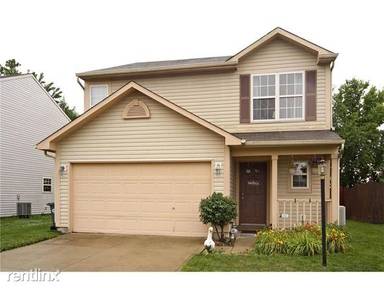 Main picture of 1940 Long Lake Dr