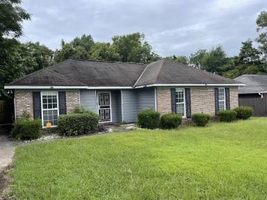 Main picture of Forest Road