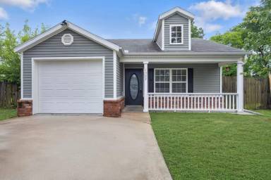 Main picture of 1108 S C Ct