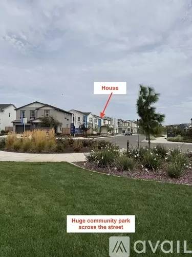 Main picture of 3291 Hill St