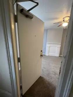 Main picture of 6 Van Buren St