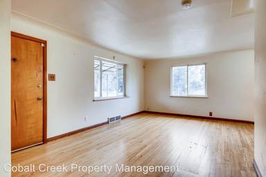 Main picture of 5105 Lowell Blvd