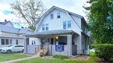 Main picture of 219 E Park Ave
