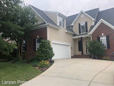 Main picture of 104 Cale Dr