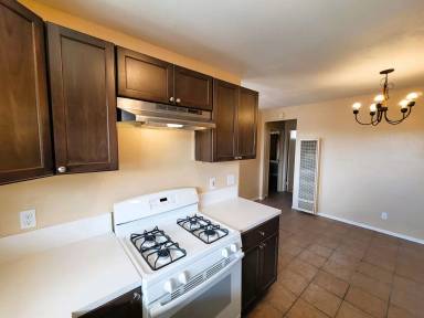 Main picture of 4758 Imperial Ave