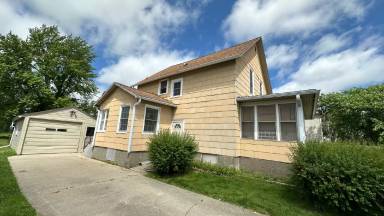 Main picture of 229 S Sherman Ave