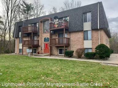 Main picture of 1306 Michigan Ave W