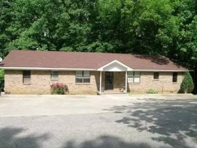 Main picture of 3620 South St