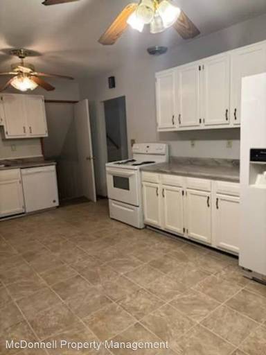 Main picture of 12 Riverview Ln