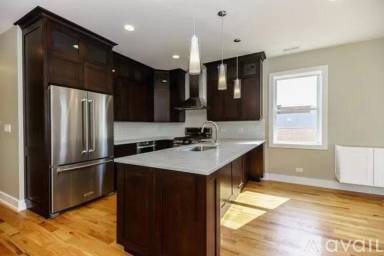 Main picture of 2833 N Kedzie Ave