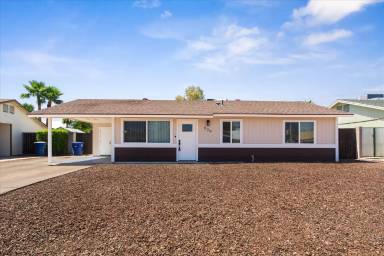 Main picture of 829 W Watson Dr