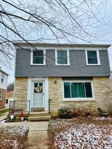 Main picture of 8022 W Center St