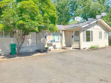 Main picture of 12955 SW Allen Blvd