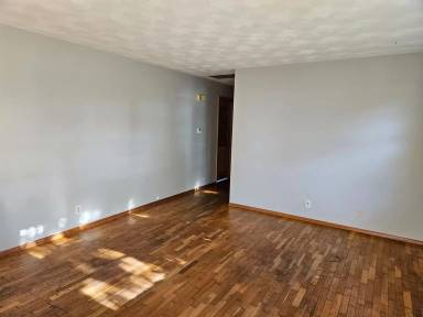 Main picture of 3463 N Fremont Ave