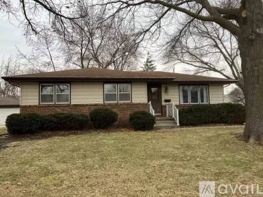 Main picture of 1302 SE Bel Aire Rd