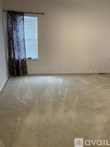 Main picture of 5401 Longwood Cir