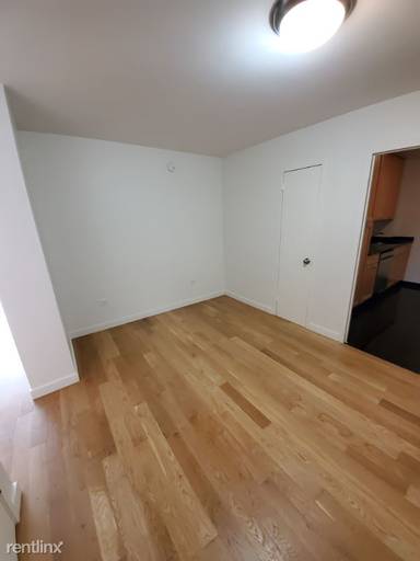 Main picture of 124 E 24th St
