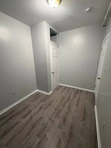 Main picture of 102 Beech St