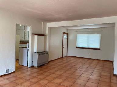 Main picture of 2734 Graceland Dr NE
